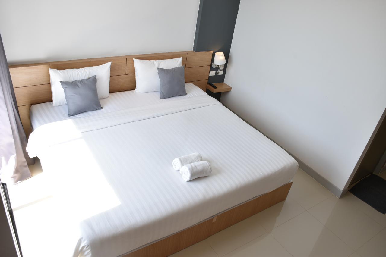 B Boutique Residence Сурат Тхани Екстериор снимка
