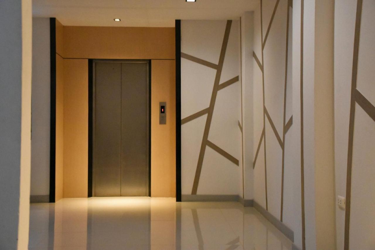 B Boutique Residence Сурат Тхани Екстериор снимка