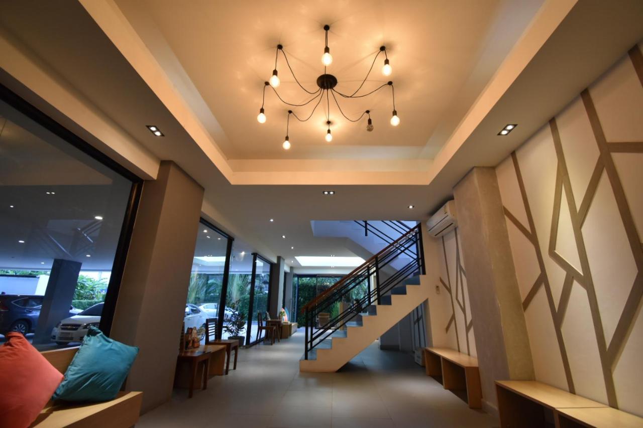 B Boutique Residence Сурат Тхани Екстериор снимка