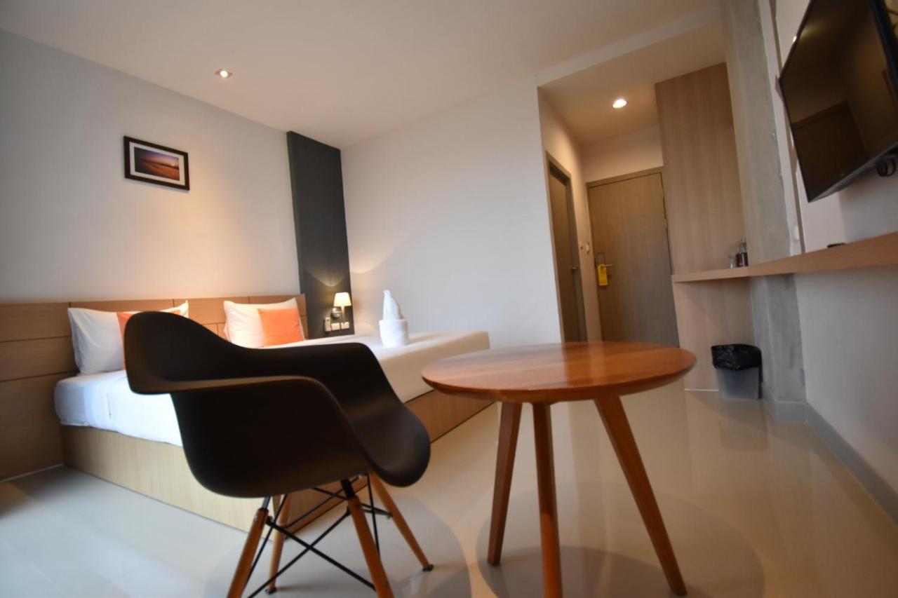 B Boutique Residence Сурат Тхани Екстериор снимка
